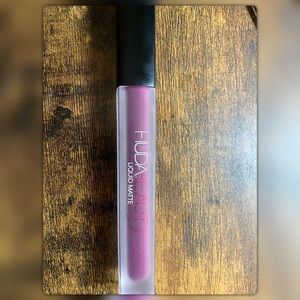 Huda Liquid Matte